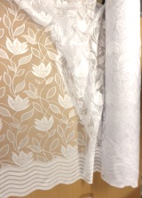 valkoinen pitsiverho kangas (norm.10.85€/m) 5€